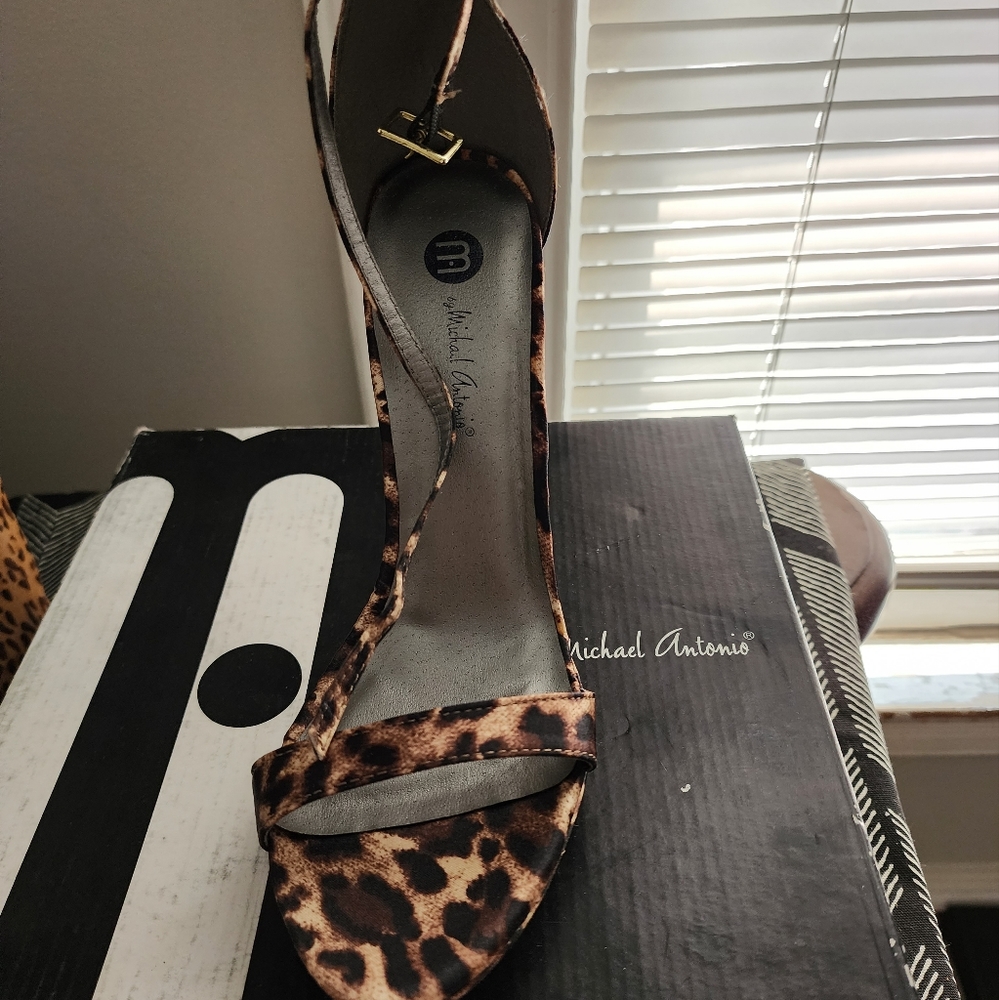 Michael Antonio Heels
